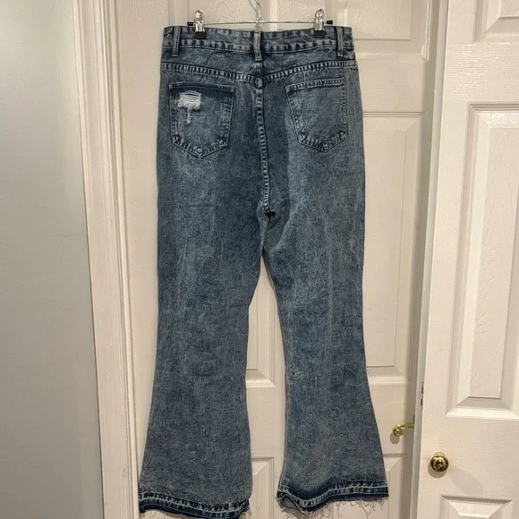 Distressed Blue Women's Jeans - Picture 3 of 3